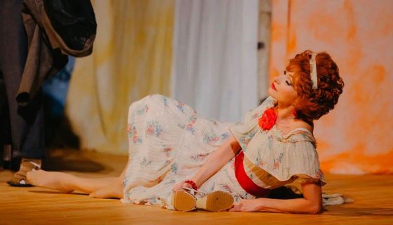 Спектакль «Любовь и голуби»