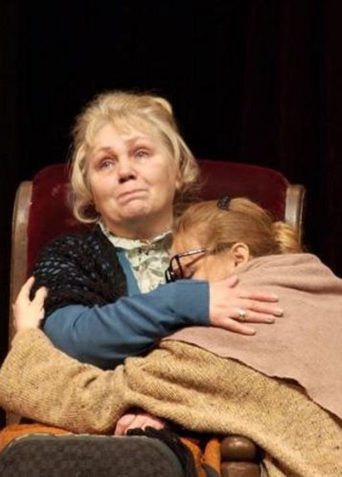 Спектакль «Пока она умирала»