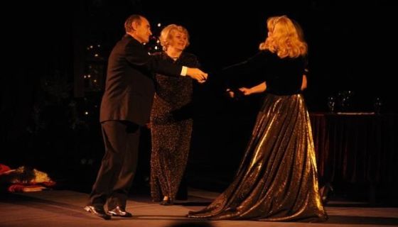 Спектакль «Пока она умирала»