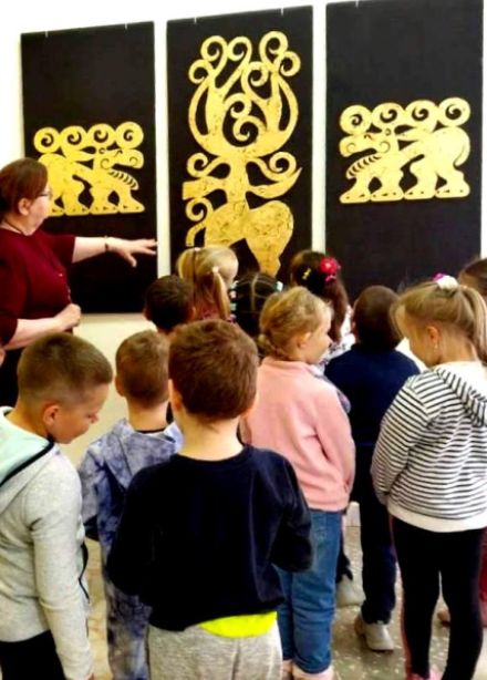 Экскурсии в выставочном зале Ижад