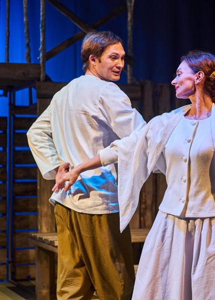 Синяя-синяя речка