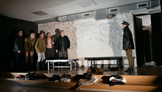 Спектакль «Вредный элемент»