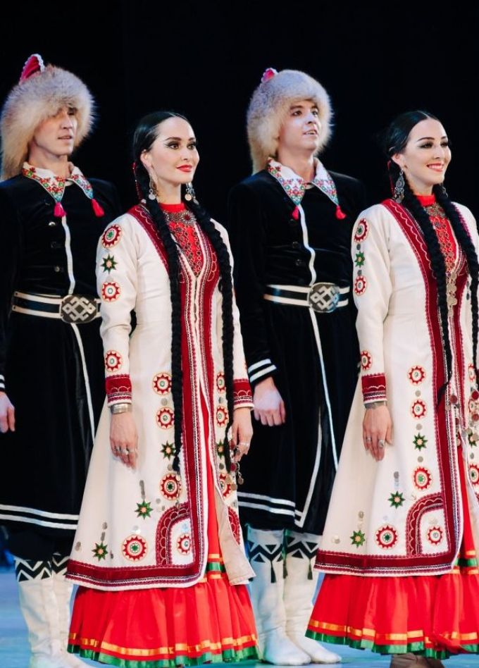 Ансамбль народного танца им. Файзи Гаскарова