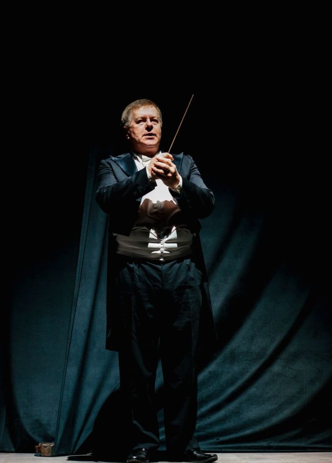 Спектакль «Фальшивая нота»