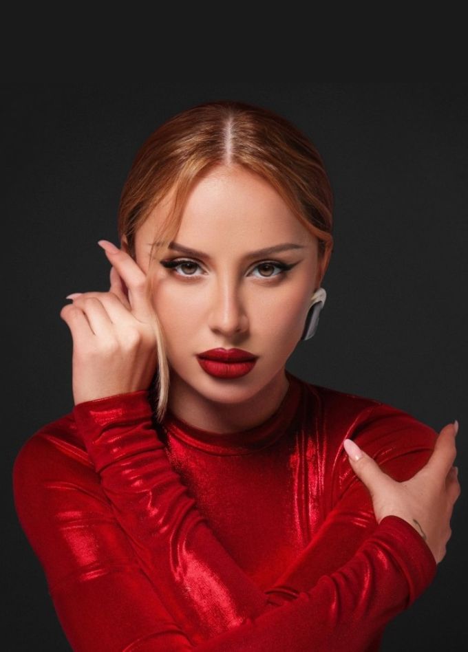 Anna Asti